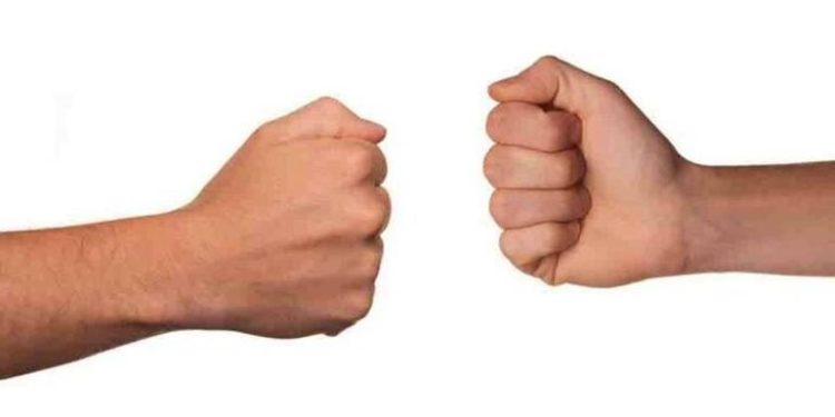 شرط بندی سنگ کاغذ قیچی در کازینو آنلاین